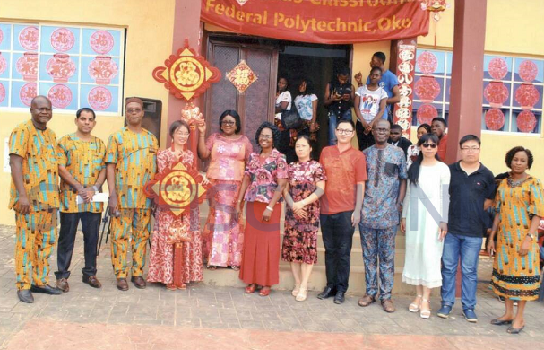 Federal Polytechnic Oko's Confucius Award to Mrs Njaka 